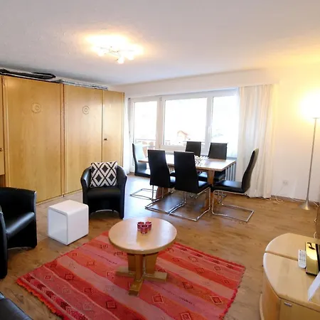 Adora Apartment *